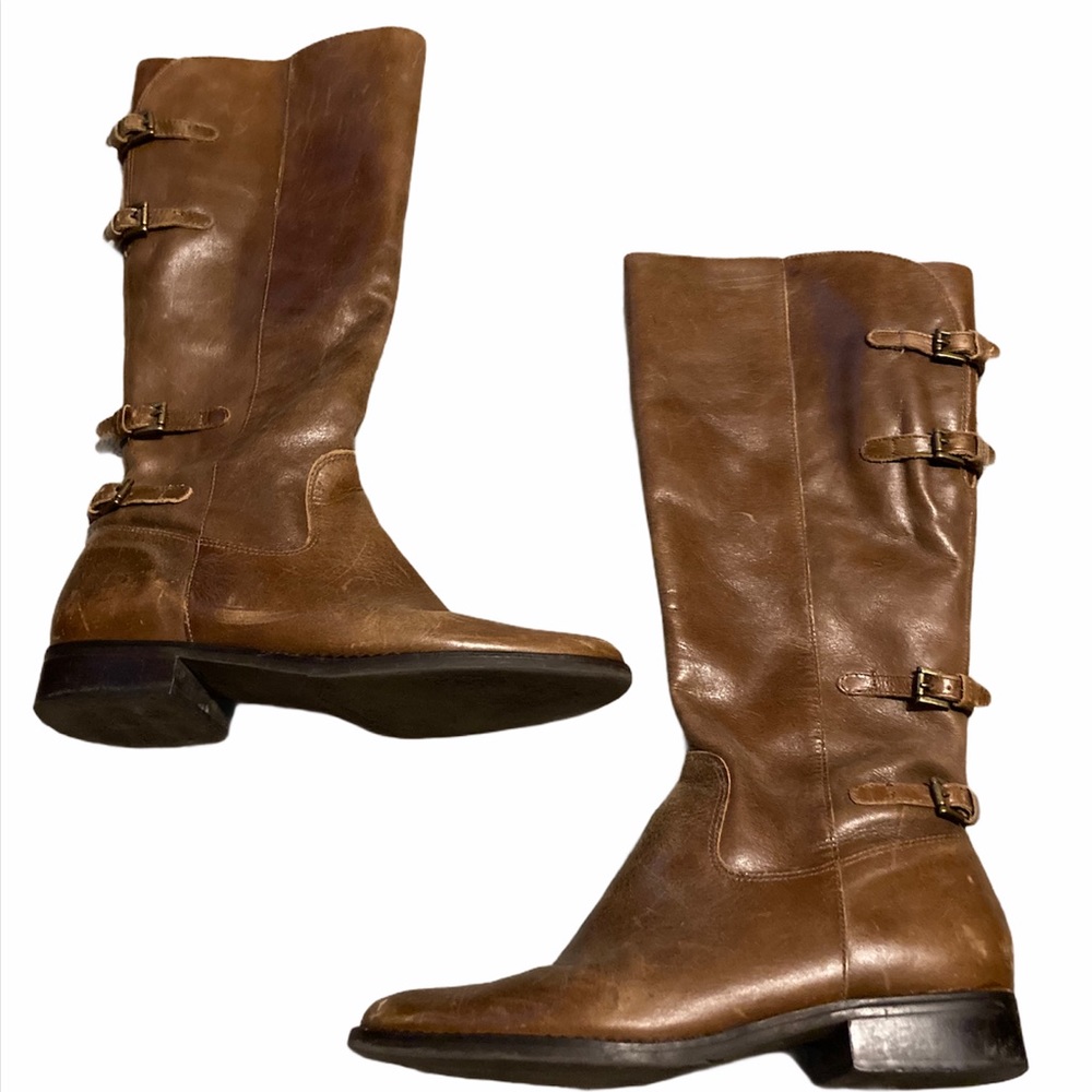 COCONUTS 8.5 pecan leather buckles on back - zip